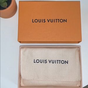 louis vuitton card holder